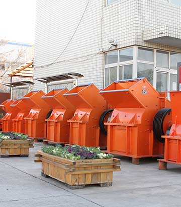 紅柱石錘式破碎機