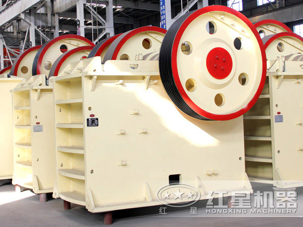 顎式破碎機生產(chǎn)車間 顎式破碎機生產(chǎn)車間