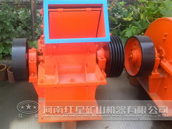 金紅石錘式破碎機(jī)