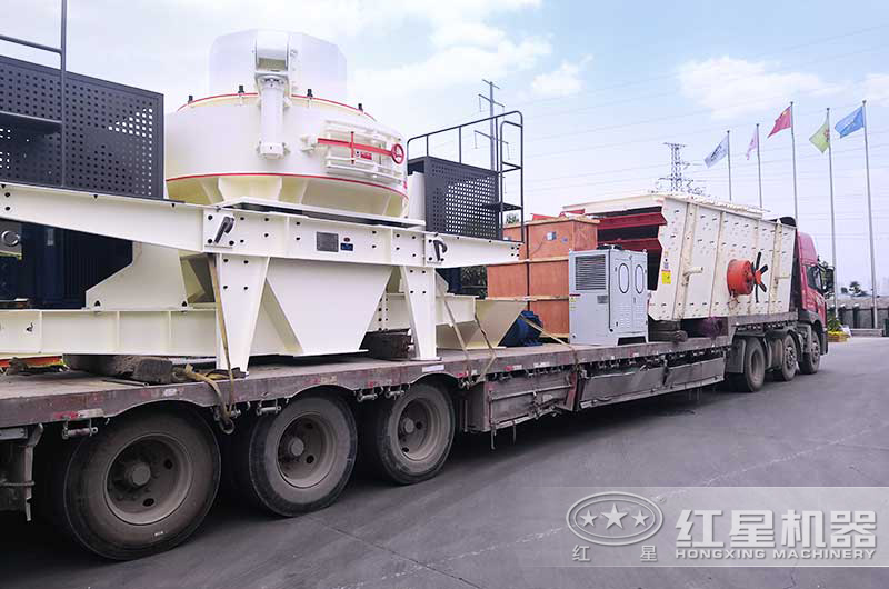 紅星成套碎石機(jī)設(shè)備裝車發(fā)貨現(xiàn)場(chǎng) 紅星成套碎石機(jī)設(shè)備裝車發(fā)貨現(xiàn)場(chǎng)
