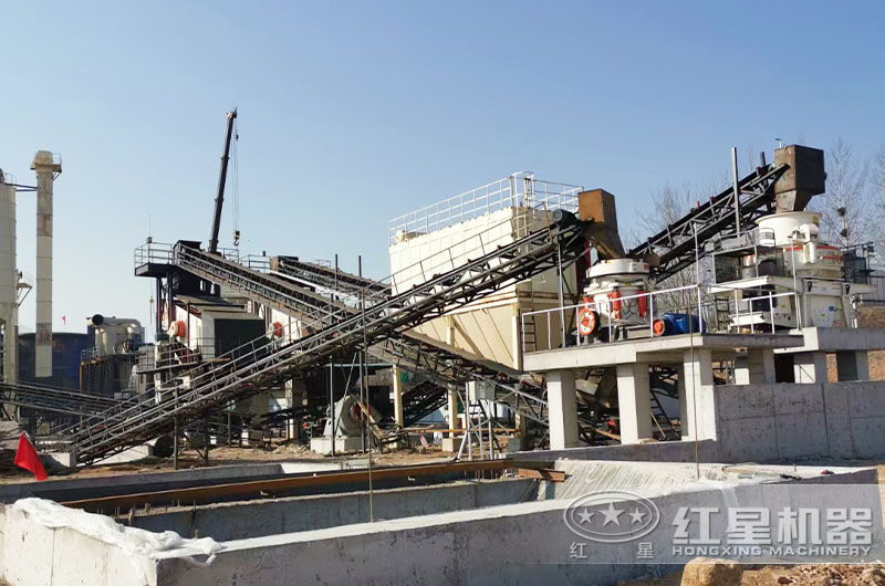 標(biāo)準(zhǔn)完備型912機(jī)砂石料生產(chǎn)線現(xiàn)場 標(biāo)準(zhǔn)完備型912機(jī)砂石料生產(chǎn)線現(xiàn)場