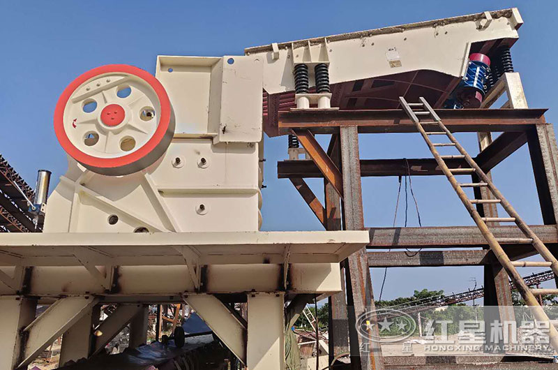 給料機(jī)+顎式破碎機(jī) 給料機(jī)+顎式破碎機(jī)