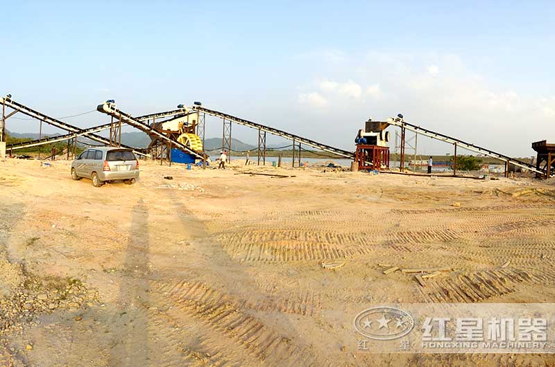 時(shí)產(chǎn)50噸機(jī)制砂生產(chǎn)線現(xiàn)場圖