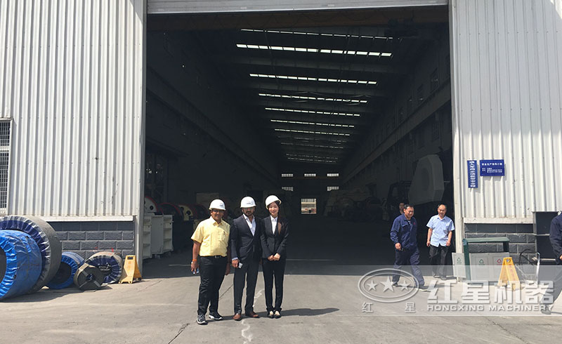 用戶(hù)來(lái)訪合影留念