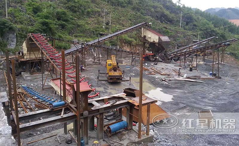 生產(chǎn)線正在安裝 生產(chǎn)線正在安裝