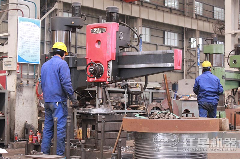 紅星設(shè)備生產(chǎn)車(chē)間