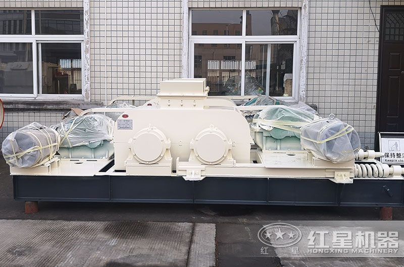 對輥式粉碎機設(shè)備圖片 對輥式粉碎機設(shè)備圖片