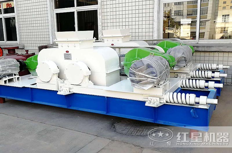 圖3：對(duì)輥式制砂機(jī)