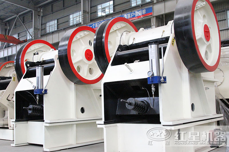 顎式破碎機(jī)，深腔破碎