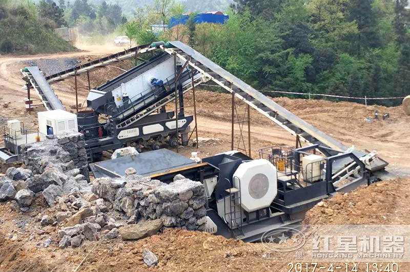 鄂破移動(dòng)破碎機(jī)+反擊式篩分移動(dòng)破碎機(jī)