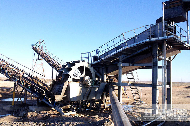 輪式水洗沙機(jī)接于振動篩下方，直接放于地面使用