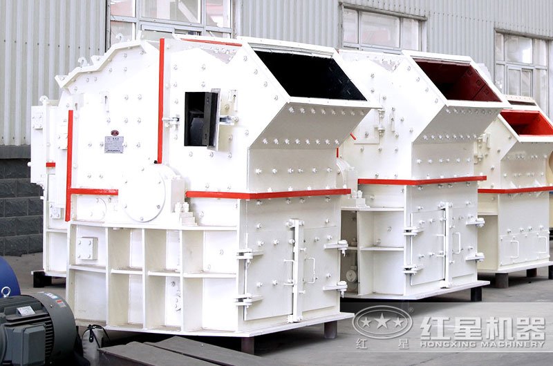 細(xì)碎制砂機(jī)占地面積小，移動(dòng)方便