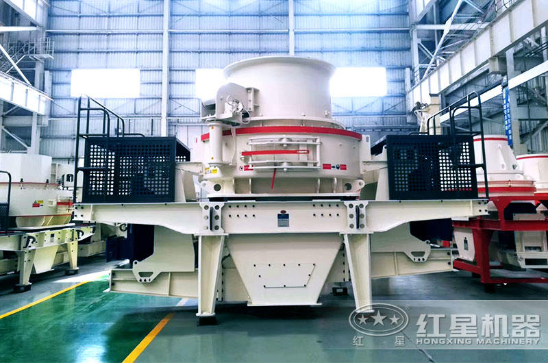 HVI制砂機液壓蓋可打開，方便檢查與維修