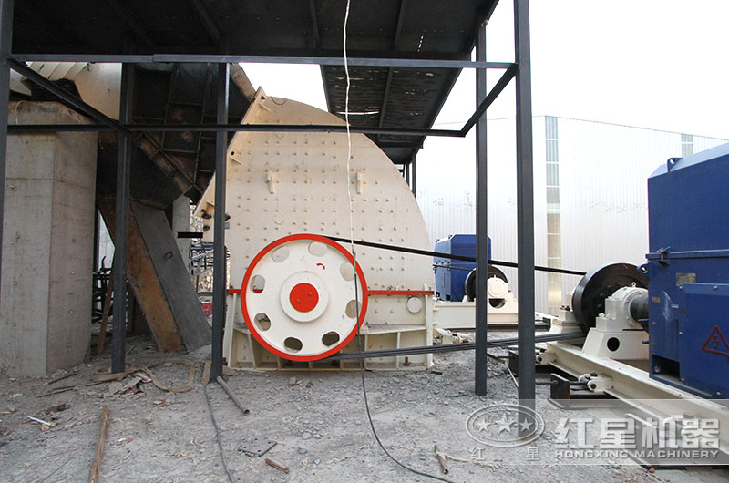 重錘破完成破碎工藝，簡單快捷