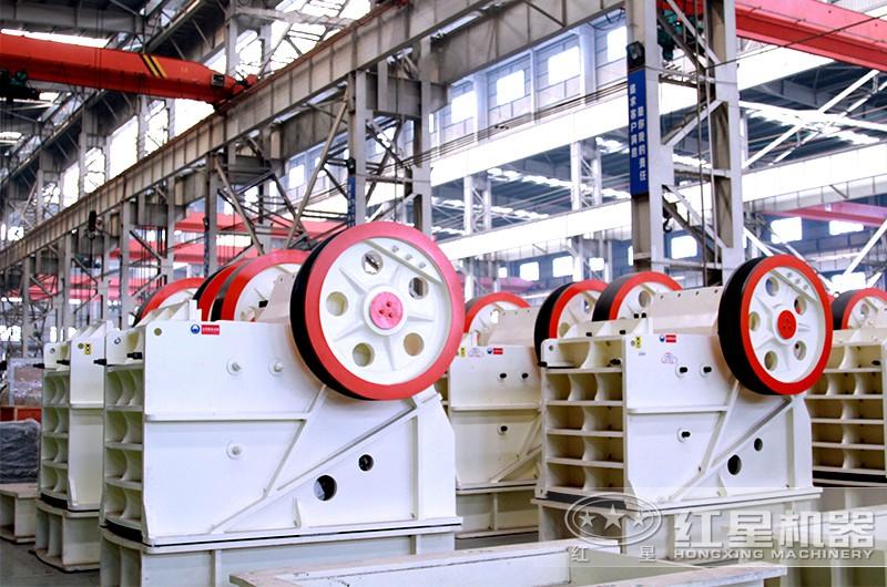 顎式破碎機車間實拍圖