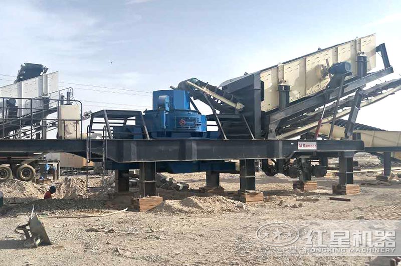 小型流動式石子制砂機生產(chǎn)現(xiàn)場