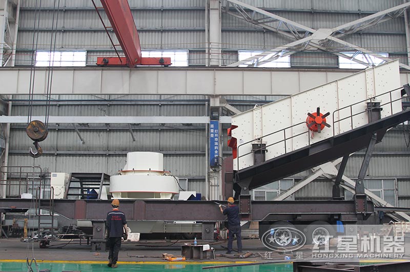小型流動式石子制砂機車間實拍圖