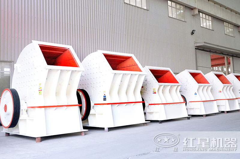 重錘破碎機(jī)車間實拍圖