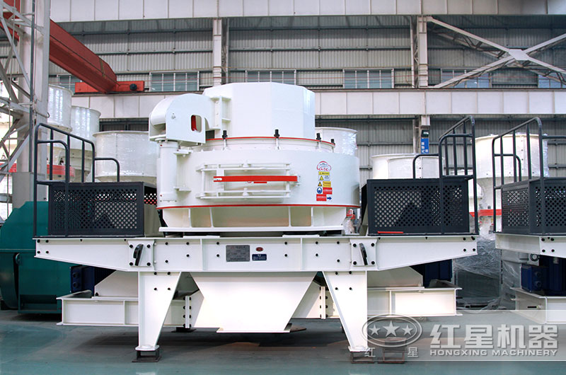 沖擊式制砂機(jī)車(chē)間實(shí)拍圖