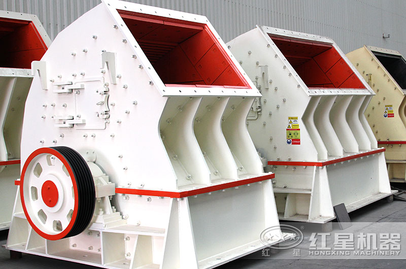 重錘式破碎機(jī)車間實拍圖