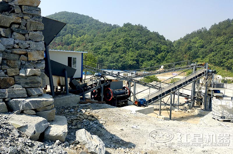 湖北廣水機制砂生產線一角，近距離觀看細鄂破機