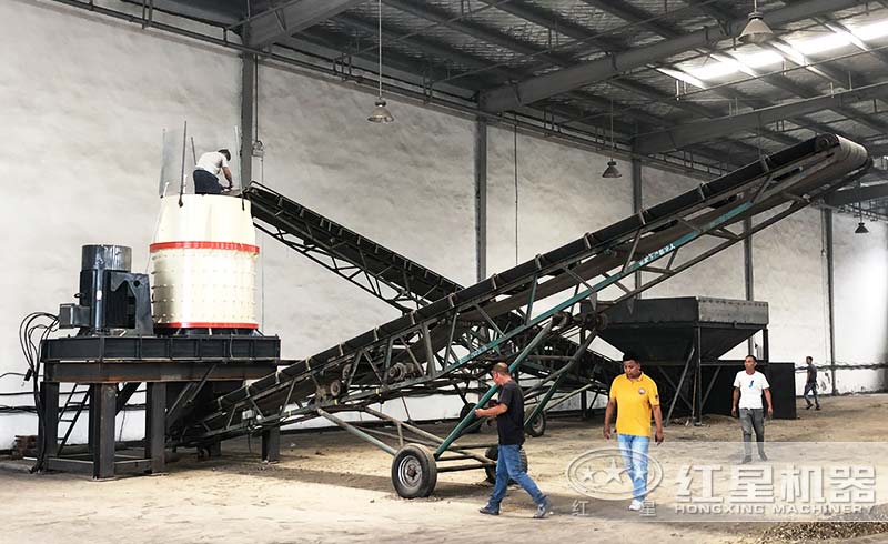 復(fù)合制砂機(jī)現(xiàn)場